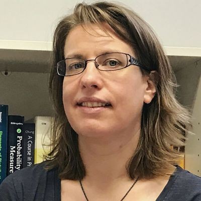 Aurore Delaigle headshot